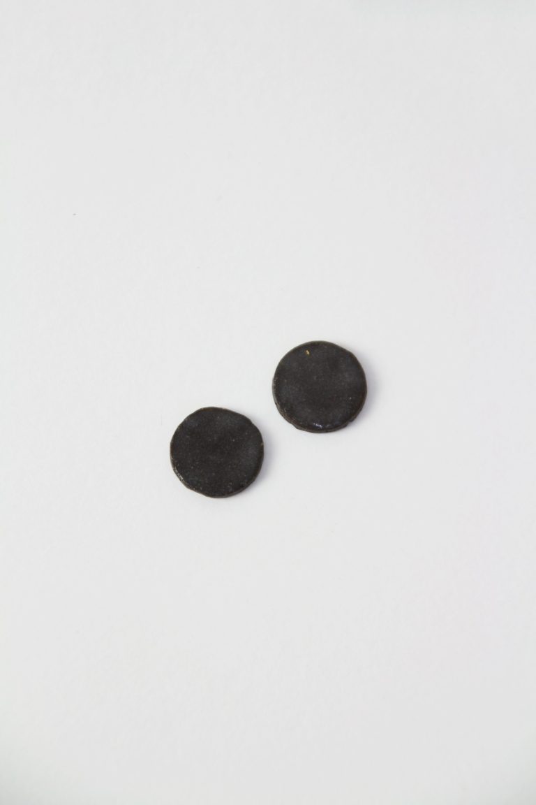 punto small ceramic earrings
